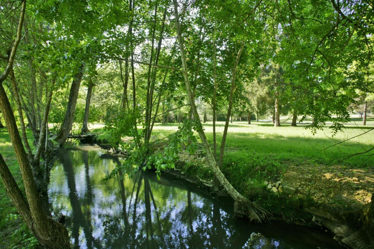 Le Moulin De Mitou Auriac-du-Périgord Exterior foto
